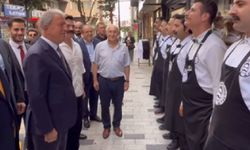 Hulusi Akar'dan fenomen pilavcıda içtima: Esnaf sıraya dizildi