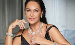 Hülya Avşar tenis kortuna öyle bir kıyafetle çıktı ki... Kimse maçı izlemedi