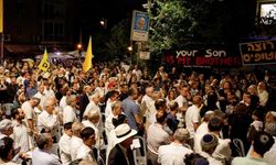 İsrailliler Netanyahu'nun kapısına dayandı
