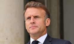 Macron'un yeni başbakan ataması bekleniyor