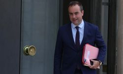 Macron, Sebastien Lecornu'yu yeni başbakan olarak atadı