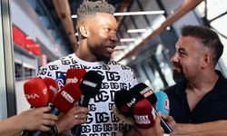 Trabzonspor'un kiralık olarak kadrosuna kattığı Andre Onana, Trabzon'a geldi