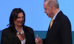 Özlem Çerçioğlu’nun rozet macerası ters tepti: Oylar buhar oldu!