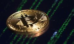 Bitcoin, ABD'de hükümetin kapanmasının riskleri artırmasıyla rekor yeniledi