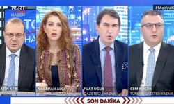 Sunucular ne yapacağını şaşırdı! TGRT Haber canlı yayında depreme yakalandı