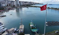 Karadeniz'de balık stoklarının araştırılmasına yönelik çalışmalar devam ediyor