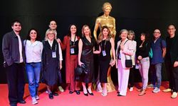Uluslararası Antalya Altın Portakal Film Festivali'nin açılış töreni kırmızı halı geçişiyle başladı