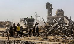 İsrail'in, Gazze'ye insani yardım girişini dondurma kararından "ABD baskısıyla" vazgeçtiği öne sürüldü