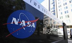 NASA SpaceX'i gözden çıkardı: Musk'ın etekleri tutuştu