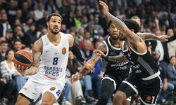Anadolu Efes'in Euroleague'de kanadı kırıldı: 93-87