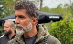 Sakallı haliyle 'Şirin Baba'ya benzetilen Özcan Deniz özüne döndü!