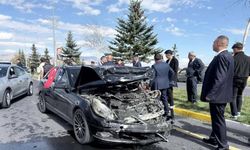Anahtar Parti konvoyunda trafik kazası!
