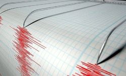 Balıkesir'de deprem: Sındırgı yine sallandı!