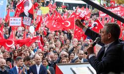 CHP lideri Özel: 'AK Parti iktidarı artık Trump'a çalışmaya başladı'