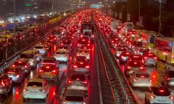 Yağmur da yok ama haftanın ilk iş gününde trafik yoğunluğu yüzde 80'e çıktı!