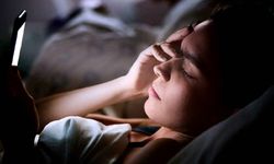 Gece telefon bağımlılığına dikkat! Ruh sağlığınız risk altında