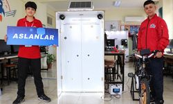 Gaziantepli öğrenciler pedal çevirerek elektrik üretiyor