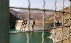 İran'ın Meşhed kentinde barajların doluluk oranı yüzde 3’ün altına düştü