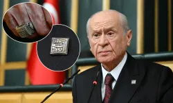 Bahçeli’nin yüzüğündeki Kufi sır: O semboller nereden geliyor?