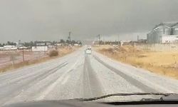 Kahta-Sincik yolunda dolu yağışı