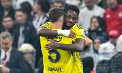 Jhon Duran derbide attığı golün mutluluğunu yaşıyor