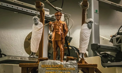 Atatürk’ün elinde idam ipi, Şeyh Sait ve Seyit Rıza darağacında! Skandal maket ortalığı karıştırdı