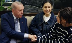 Cumhurbaşkanı Erdoğan kafede vatandaşlarla sohbet etti