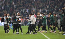 'Şinanay' ve 'Yaram'la Galatasaray'a gönderme