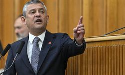 İBB iddianamesi açıklanırken Özel kürsüden İmamoğlu mesajı veriyordu