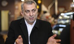 Papa karşılamasında okunan ilahiye bir tepki de AK Parti'li eski vekilden