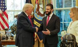 Trump yine yaptı yapacağını: Şara'ya kameralar önünde ne sordu?