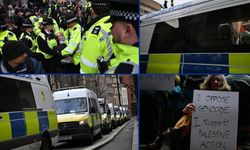 İngiltere'de yasaklı Palestine Action grubuna destek eyleminde onlarca kişi gözaltına alındı