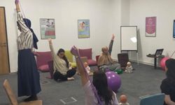 Anne adayları hem doğuma hem de bebek bakımına hazırlanıyor