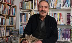 Erzurumlu sahaf 30 yıldır kitaplarla dolu bir hayat yaşıyor