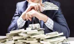 Türkiye’de servet rekoru kırıldı: 2,7 milyon kişi milyoner, asgari ücretli ve emekli nefes alamıyor