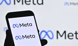 Meta, Avustralya'daki gençlere sosyal medya hesaplarını silmeleri için uyarı gönderiyor