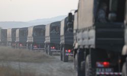 Düşen askeri uçağın enkazı tırlarla yurda getirildi