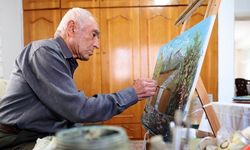 Emekli pilot resim tutkusunu emekliliğinde de sürdürüyor