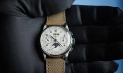 Sadece 4 adet üretildi: Dünyanın en pahalı saati rekor fiyata satıldı