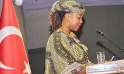 Sierra Leone Cumhurbaşkanı'nın eşi, Türkiye'nin Freetown Büyükelçiliği'ndeki 29 Ekim resepsiyonuna katıldı