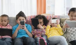 Türkiye'den ilk adım geldi! Sosyal medya artık onlara yasak olacak