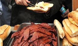 Sucuk ekmek kabusa döndü: 80 kişi hastanelik