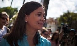 Venezuelalı muhalif lider Machado, ordudan silahlarını bırakmasını istedi