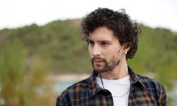 Bora Cengiz kimdir, aslen nereli? Ahu Yağtu'nun sevgilisi Bora Cengiz kaç yaşında, hangi dizilerde oynadı?