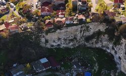 Başakşehir'de uçurum kenarındaki tehlikeli yerleşim