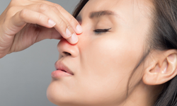 Burun tıkanıklığı neden gece saatlerinde artıyor