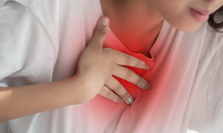 Yılbaşı sofralarında bu hatalara sakın düşmeyin: Şişkinlik ve reflüye dikkat!