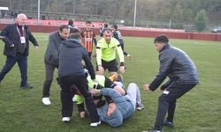 Eskişehir'de hakeme saldırı! Kanlar içinde yerde kaldı