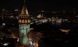 Galata Kulesi'ne savaşlarda engelli kalan çocuklar ve sivillerin videosu yansıtıldı