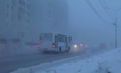 Dünyanın en soğuk kenti eksi 45'i gördü, halk kılını kıpırdatmadı